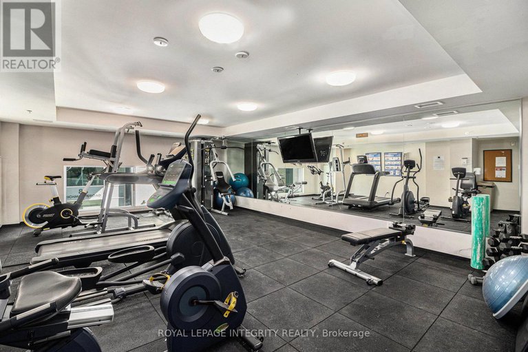 28767931/304-98-richmond-road/westborohampton-park/ottawa/ontario/K1Z0B2_23