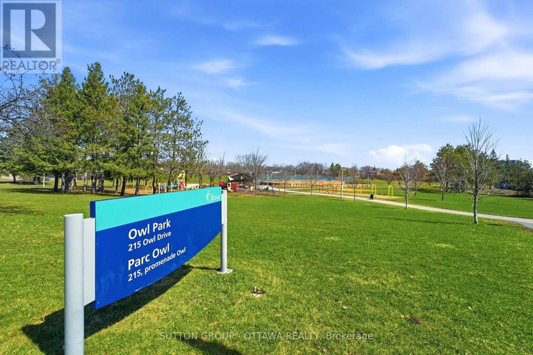 29633973/110-pigeon-terrace/hunt-clubwestern-community/ottawa/ontario/K1V9H7_46