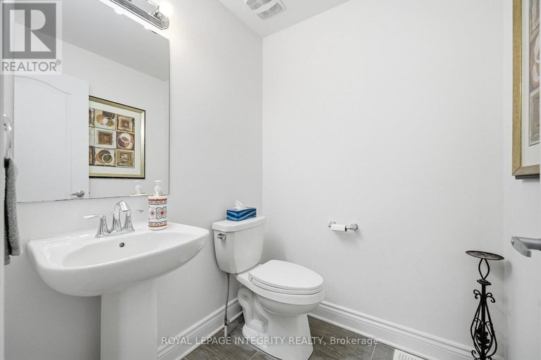 29608681/241-dion-avenue/town-of-rockland/clarence-rockland/ontario/K4K0M3_17