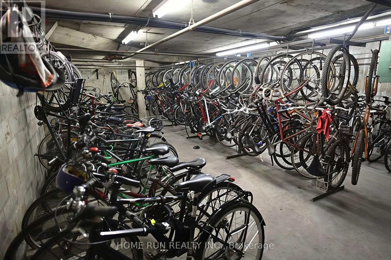 29392082/104-151-bay-street/ottawa-centre/ottawa/ontario/K1R7T2_32