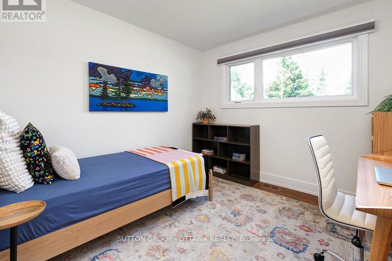 28515359/1162-deer-park-road/city-viewskylinefisher-heightsparkwood-hills/ottawa/ontario/K2E6H3_27