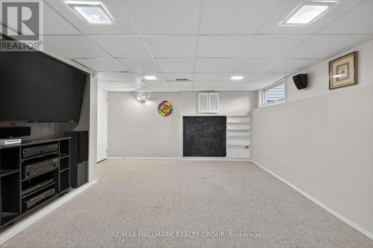 29595408/80-pickwick-drive/cedargrovefraserdale/ottawa/ontario/K2J3E2_40