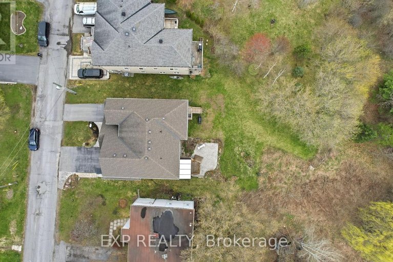 29683461/b-168-rivington-street/carp/ottawa/ontario/K0A1L0_31