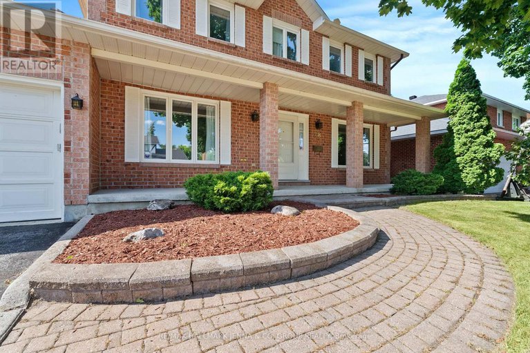 28694568/28-pine-bluff-trail/stittsville-central/ottawa/ontario/K2S1E1_2