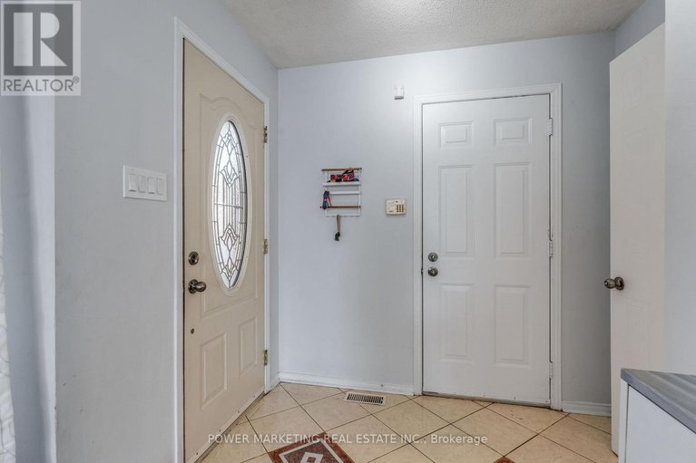 29015109/783-nesting-way/fallingbrookgardenway-south/ottawa/ontario/K4A3X6_24