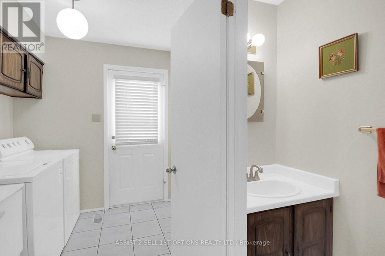 28698789/38-ardell-grove/craig-henrywoodvale/ottawa/ontario/K2G4G4_14