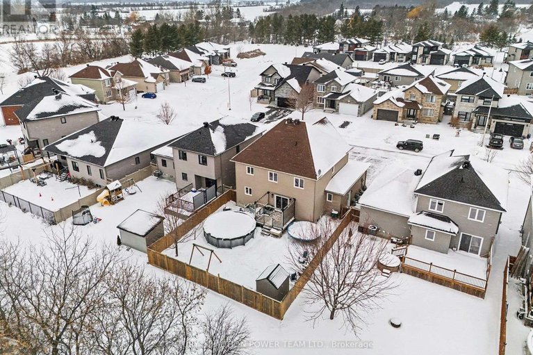 29336714/7-richer-street-w/north-stormont-finch-twp/north-stormont/ontario/K0A1R0_31