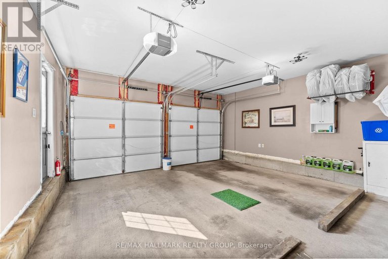 29627658/1965-montmere-avenue/notting-hillsummerside/ottawa/ontario/K4A0E3_43