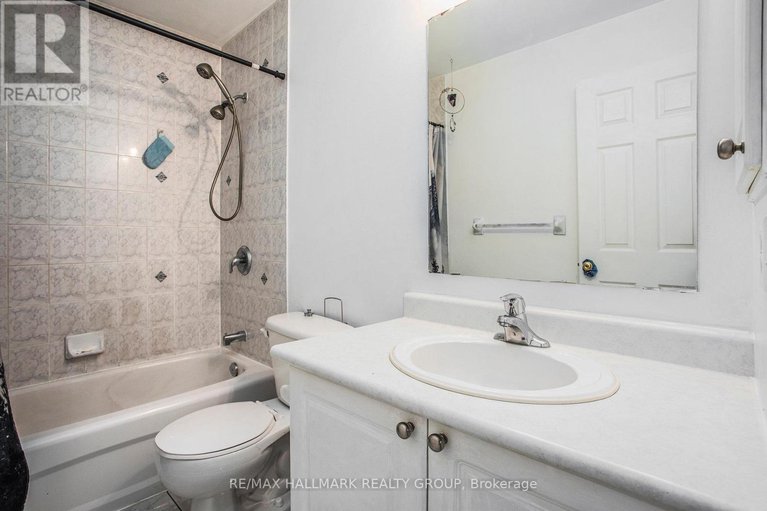 28493809/119-topham-terrace/fallingbrookgardenway-south/ottawa/ontario/K4A5B8_22