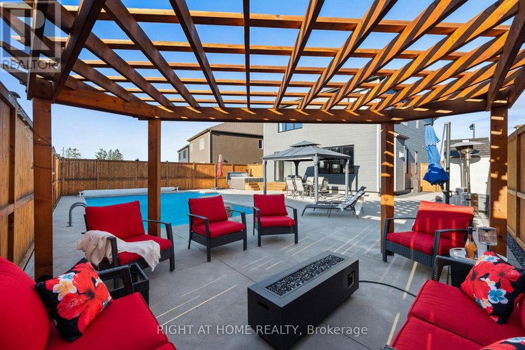 28253382/210-spindrift-circle/mahogany-community/ottawa/ontario/K4M1J8_39