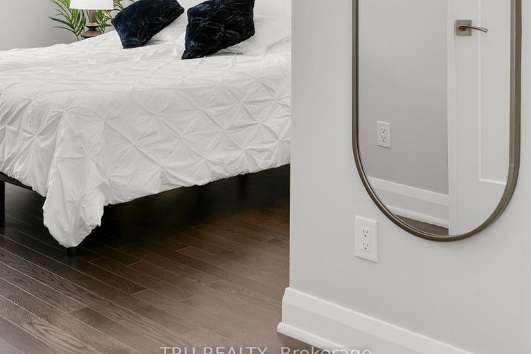 28771647/102-100-cortile-private/riverside-southgloucester-glen/ottawa/ontario/K1V2S8_29