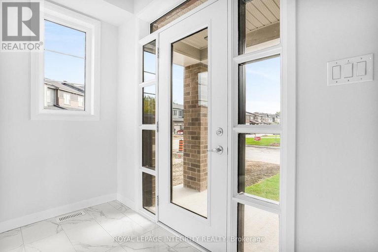 28622673/247-elsie-macgill-walk/rural-kanata-central/ottawa/ontario/K2W0L4_2