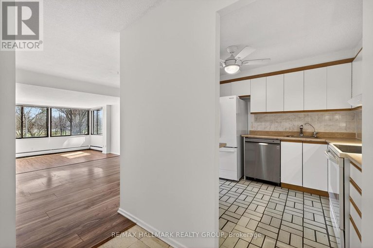 29653466/306-415-greenview-avenue/britannia/ottawa/ontario/K2B8G5_7