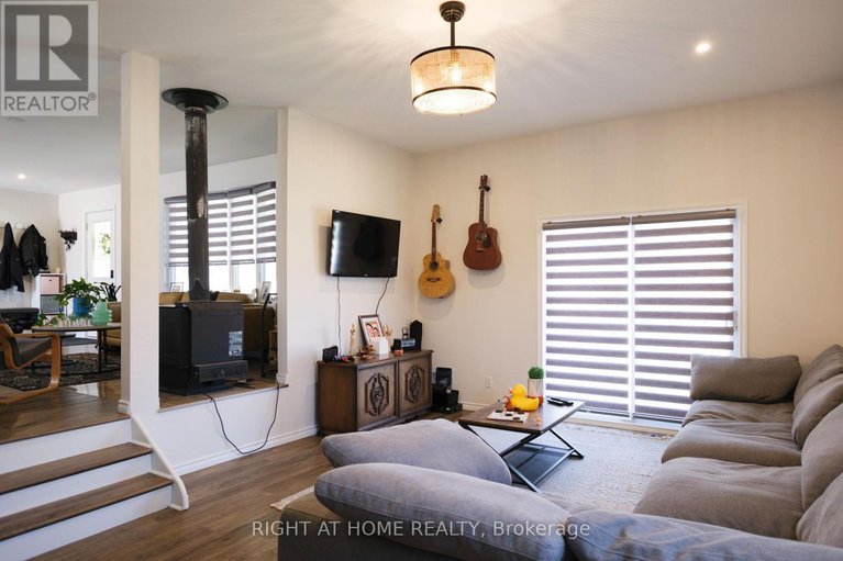 29658315/14-fisher-street/mcnabbraeside-twps/mcnabbraeside/ontario/K0A3L0_11