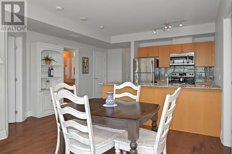 28776812/1007-90-landry-street/vanier/ottawa/ontario/K1L0A9_5