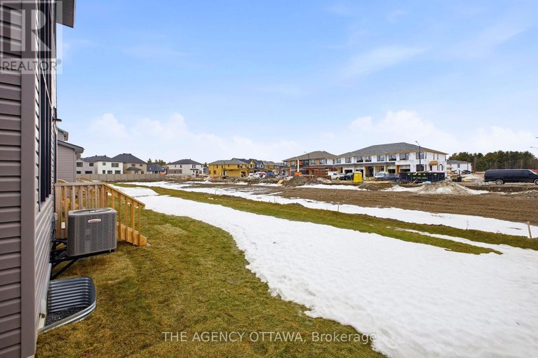 29453546/1132-spoor-street/rural-kanata-central/ottawa/ontario/K2K1X7_30