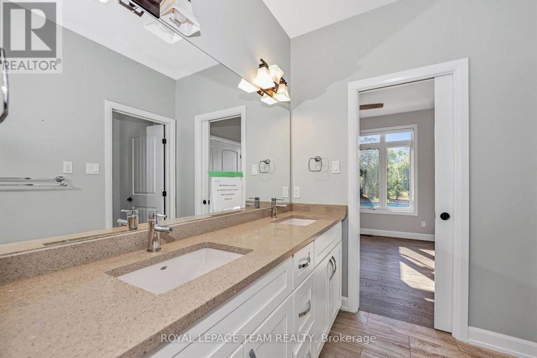 29134371/2500-kearns-way/osgoode-twp-north-of-reg-rd-6/ottawa/ontario/K4P1R9_21