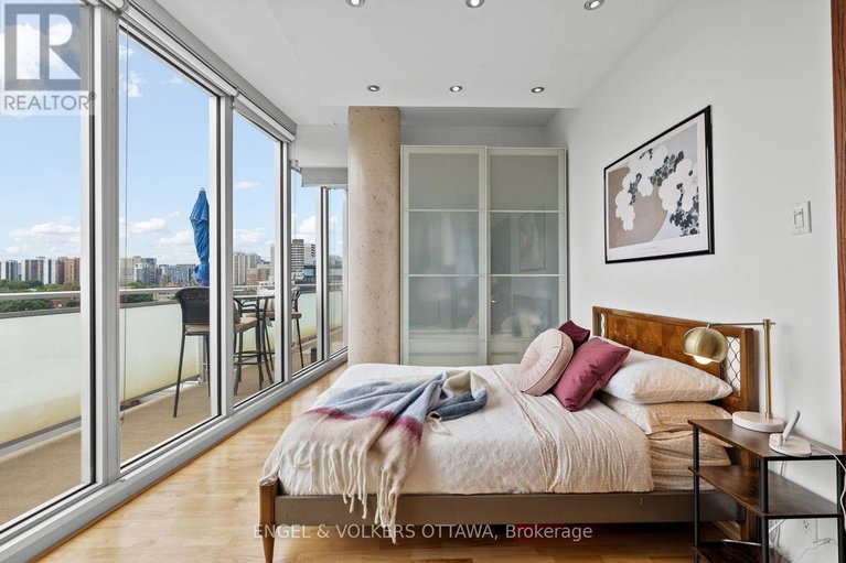 29566871/823-349-mcleod-street/ottawa-centre/ottawa/ontario/K2P0S1_16