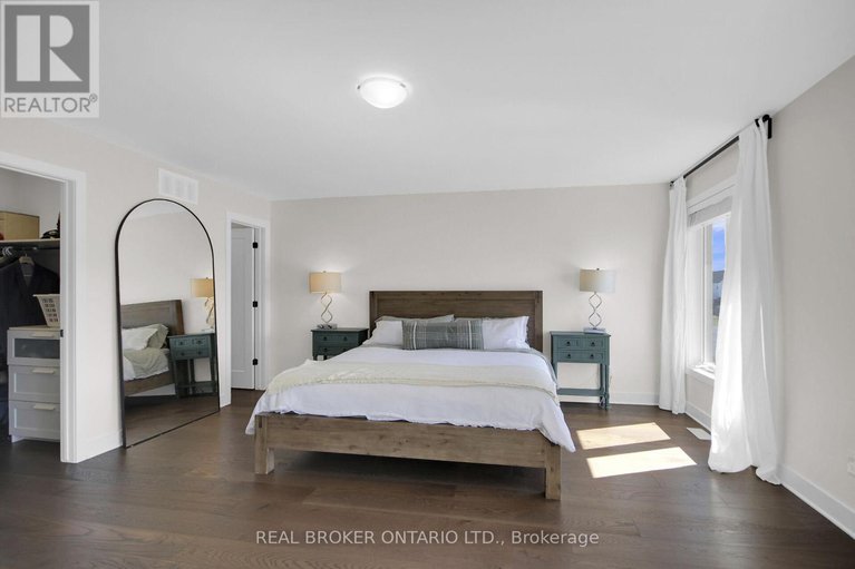 28766291/134-crevasse-road/mer-bleuebradley-estatesanderson-park/ottawa/ontario/K1W0P9_16