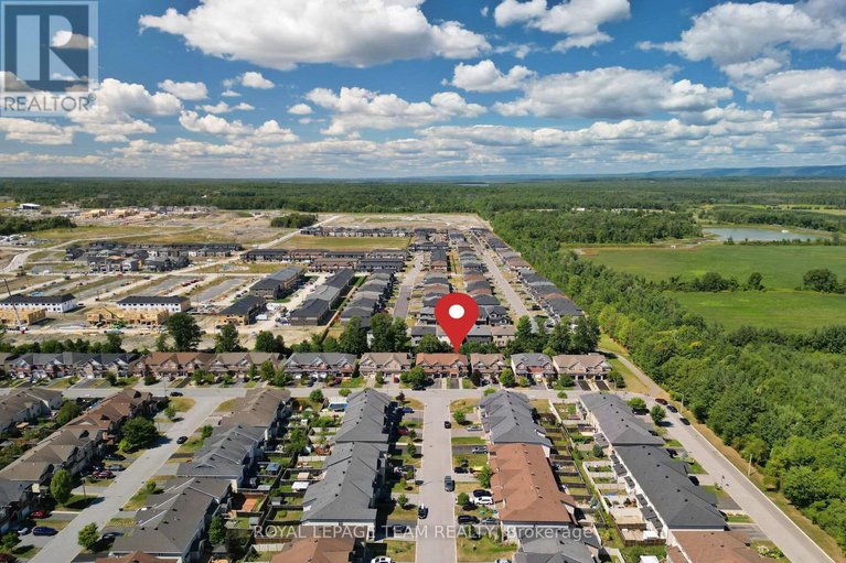 28767577/363-celtic-ridge-crescent/morgans-grantsouth-march/ottawa/ontario/K2W0B6_43