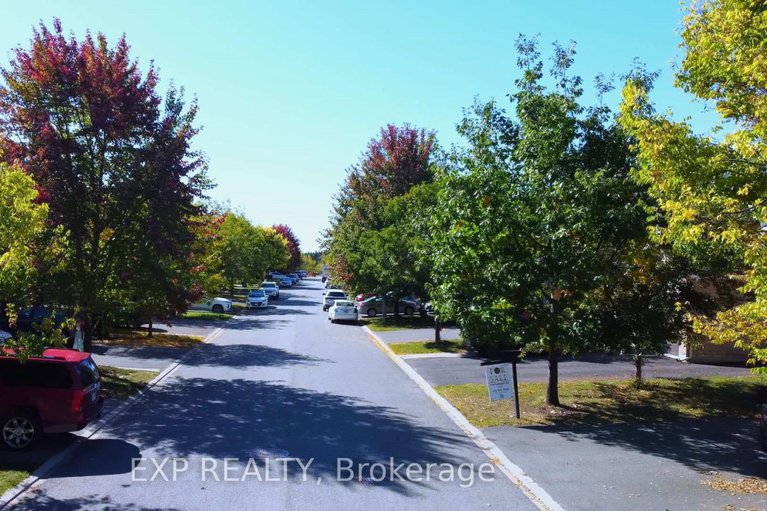28928312/457-foxhall-way/bridlewood/ottawa/ontario/K2M0G2_49