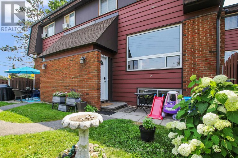 28550900/1f-banner-road/sheahan-estatestrend-village/ottawa/ontario/K2H8T3_26