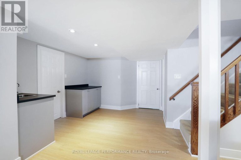 28924054/1347-highgate-road/parkway-park/ottawa/ontario/K2C2Y5_24