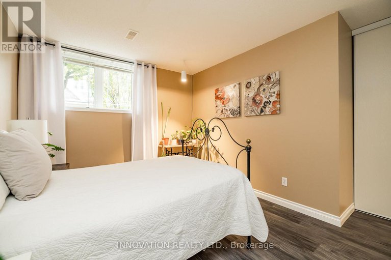 28790023/452-hillsboro-private/emerald-meadowstrailwest/ottawa/ontario/K2M3A7_26