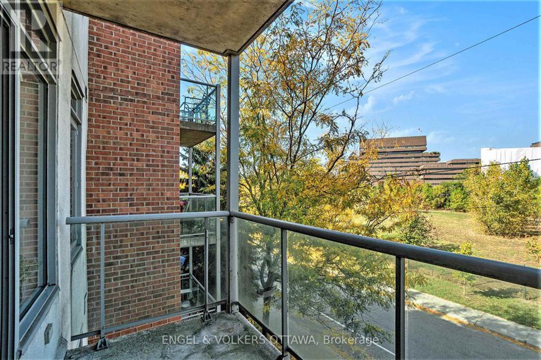 29326816/313-205-bolton-street/lower-townbyward-market/ottawa/ontario/K1N1K7_19