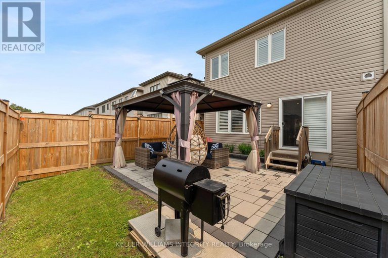 28418654/322-lipizzaner-street/stittsville-south/ottawa/ontario/K2S0X9_26