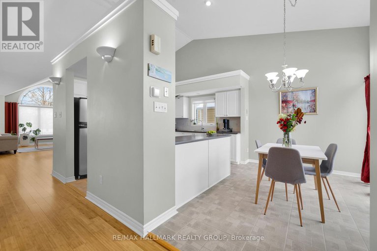 29254437/813-galleria-circle/avalon-east/ottawa/ontario/K4A4Z4_16