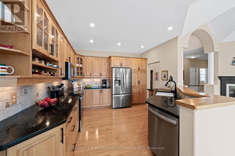 29386264/19-fencerow-way/stonebridge/ottawa/ontario/K2J4X8_19