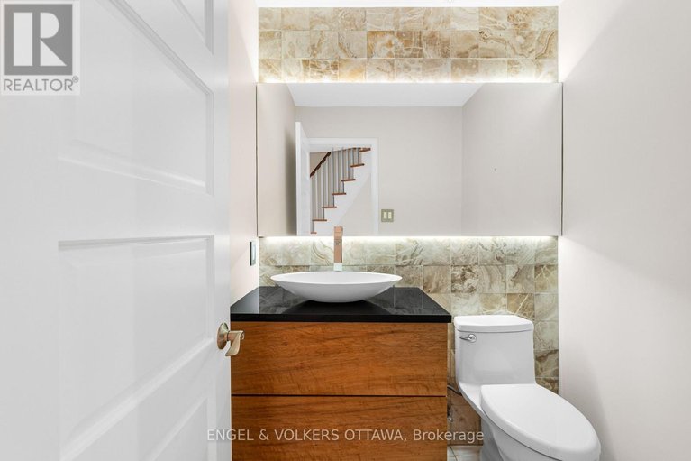 29629040/23-pinecone-trail/stittsville-central/ottawa/ontario/K2S1E1_7