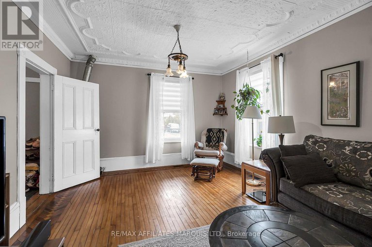 28164009/7-spruce-street/lancaster/south-glengarry/ontario/K0C1N0_6