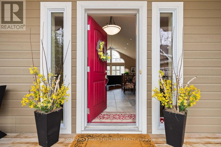 29662330/3124-mcdonalds-corners-road-road/lanark-highlands-dalhousie-twp/lanark-highlands/ontario/K0G1K0_5