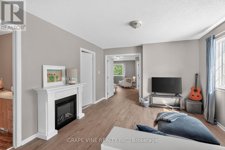 28705386/21-fieldberry-private/stonebridge/ottawa/ontario/K2J5E8_21