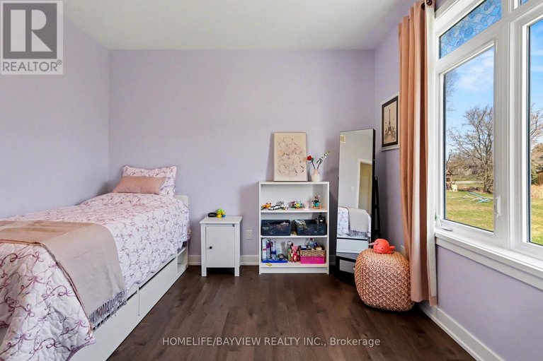 29633587/315-autumn-meadow-way/north-gower/ottawa/ontario/K0A2T0_21