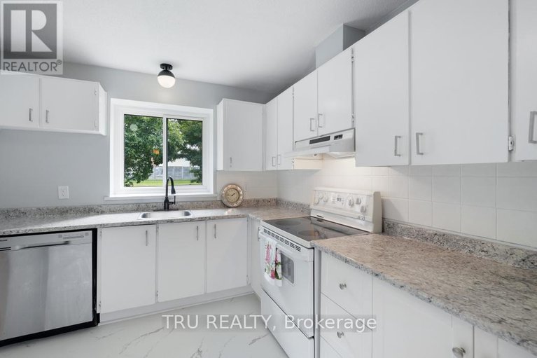 28610550/227-pickford-drive/katimavik/ottawa/ontario/K2L2C5_10