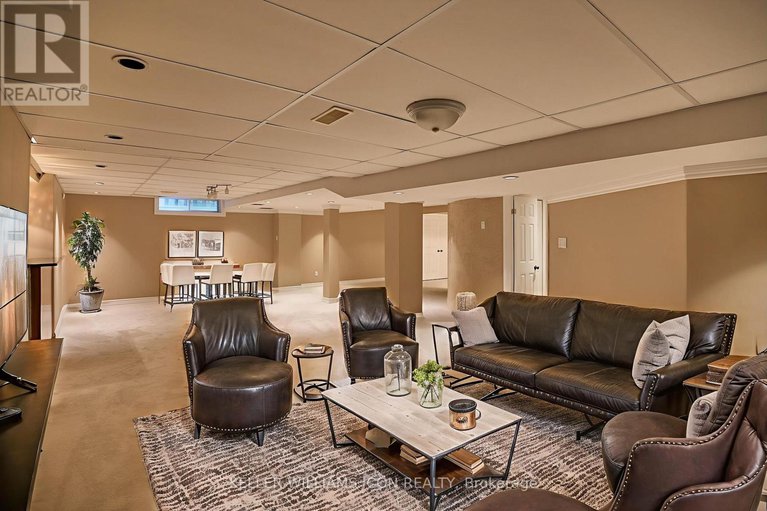 29271841/10-pondhollow-way/stonebridge/ottawa/ontario/K2J4Y4_44