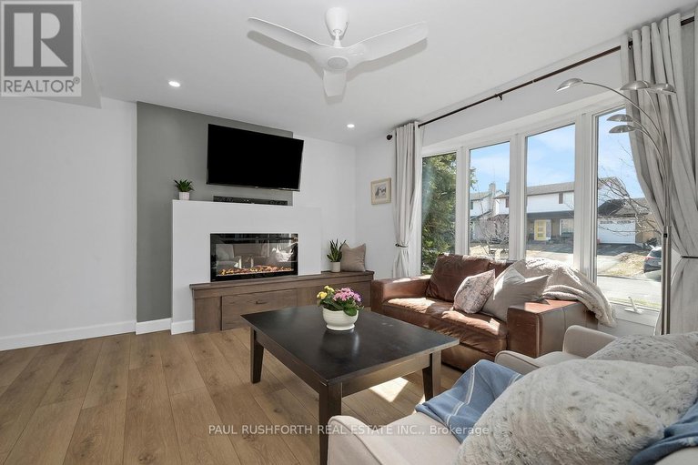 29603327/2725-baylie-avenue/redwood-park/ottawa/ontario/K2H6Y7_6