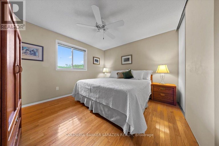 28843846/2303-edward-kidd-crescent/north-gower/ottawa/ontario/K0A2T0_14