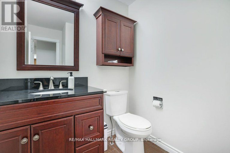 28782243/36-drainie-drive/katimavik/ottawa/ontario/K2L3J9_8