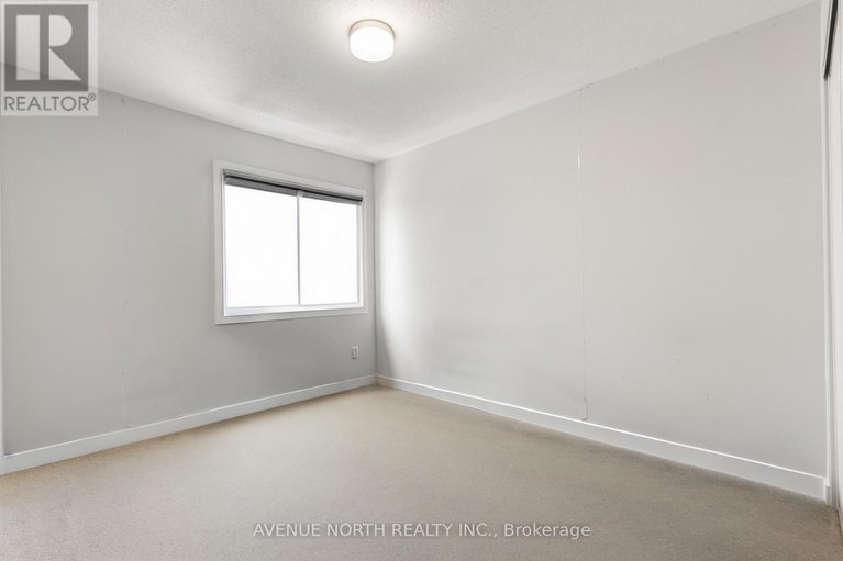 29267711/834-bascule-place/btwn-franktown-rd-fallowfield-rd/ottawa/ontario/K0A2Z0_12