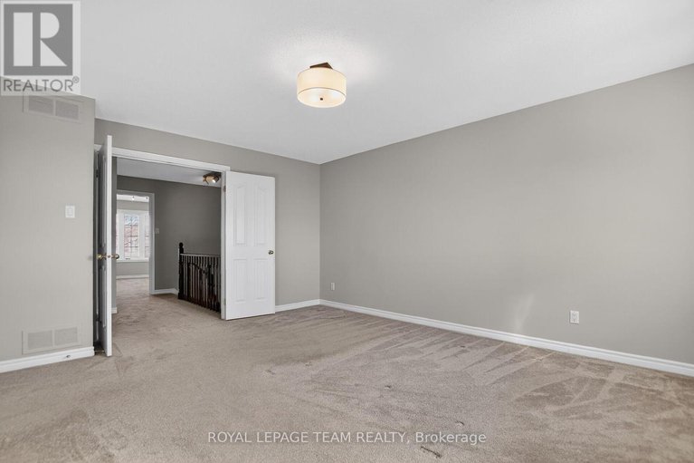 29368219/48-saddlesmith-circle/emerald-meadowstrailwest/ottawa/ontario/K2M2Y9_19