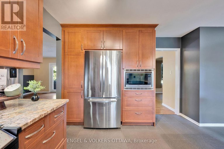 28887714/5233-mclean-crescent/manotick-long-island-nicholls-island/ottawa/ontario/K4M1G1_9