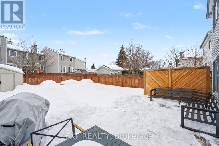 29399476/710-princess-louise-drive/fallingbrookridgemount/ottawa/ontario/K4A3G9_29