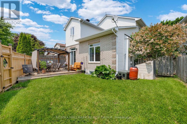 28476381/4136-wolfe-point-way/riverside-southgloucester-glen/ottawa/ontario/K1V1P4_41