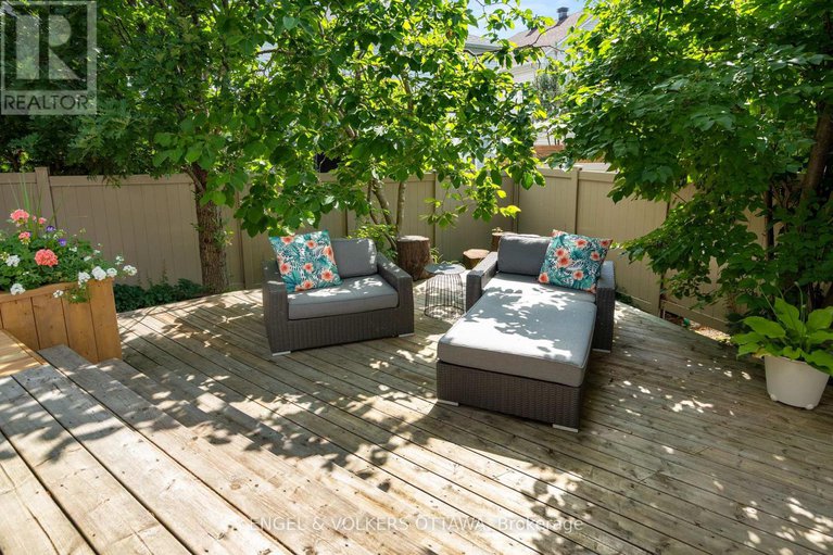 29376842/17-colindale-avenue/longfields/ottawa/ontario/K2J4V6_30