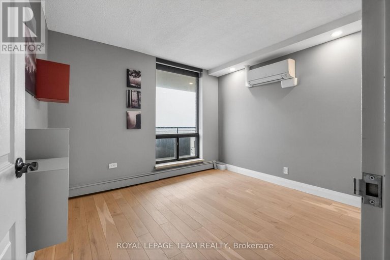 29620062/2012-515-st-laurent-boulevard/viscount-alexander-park/ottawa/ontario/K1L3X5_22