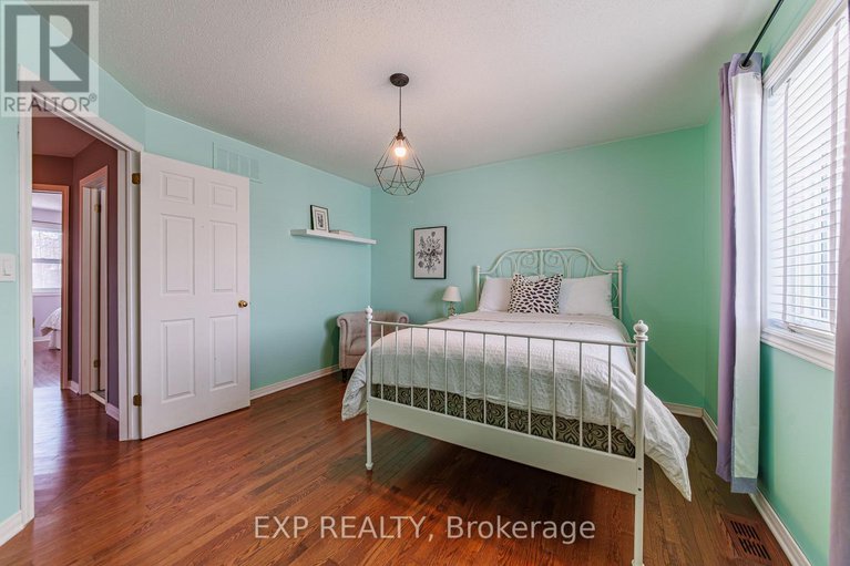 29419104/77-berrigan-drive/longfields/ottawa/ontario/K2J4V6_24